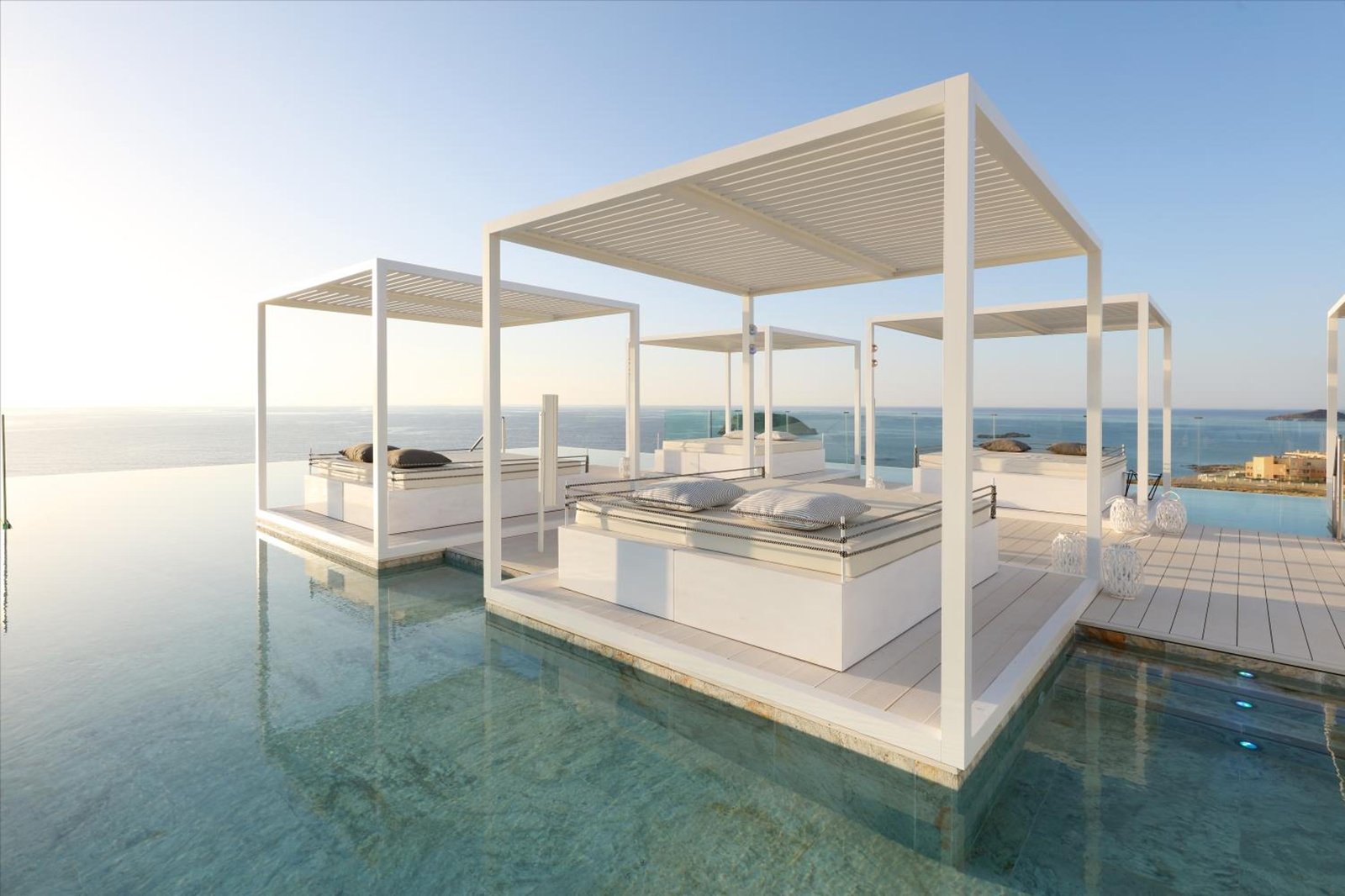 BLESS Ibiza Cala Nova, vibe