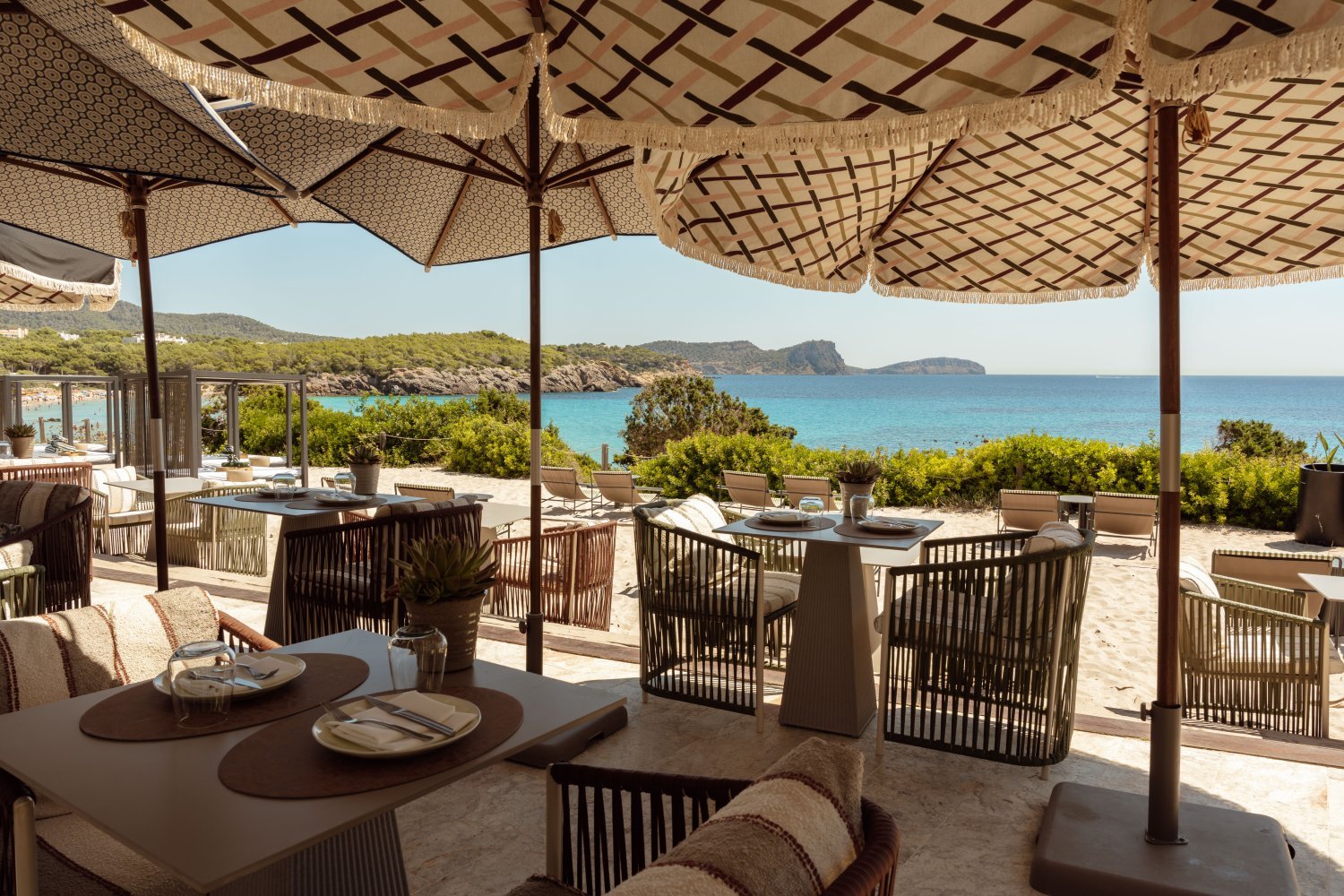 BLESS Ibiza Cala Nova, eat & drink