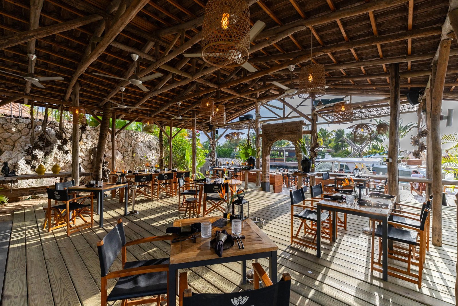 Baoase Luxury Resort, eat & drink