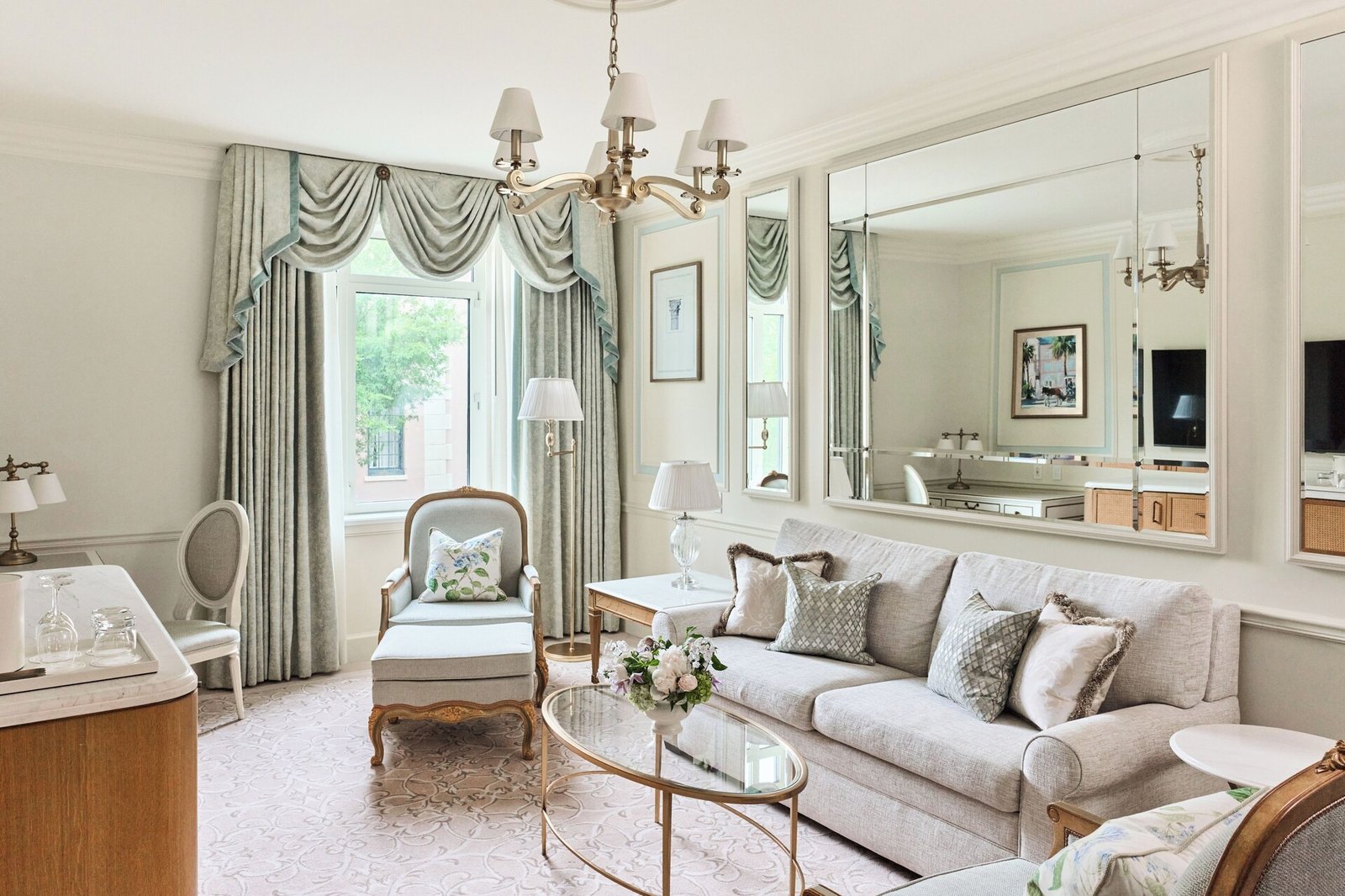 The Charleston Place, rooms