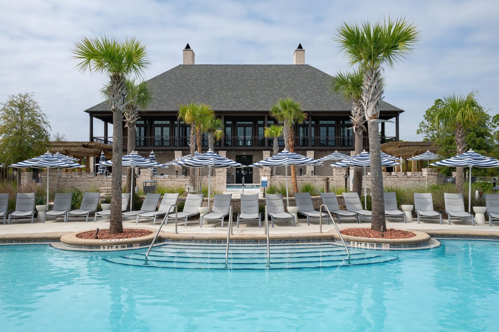 Camp Creek Inn