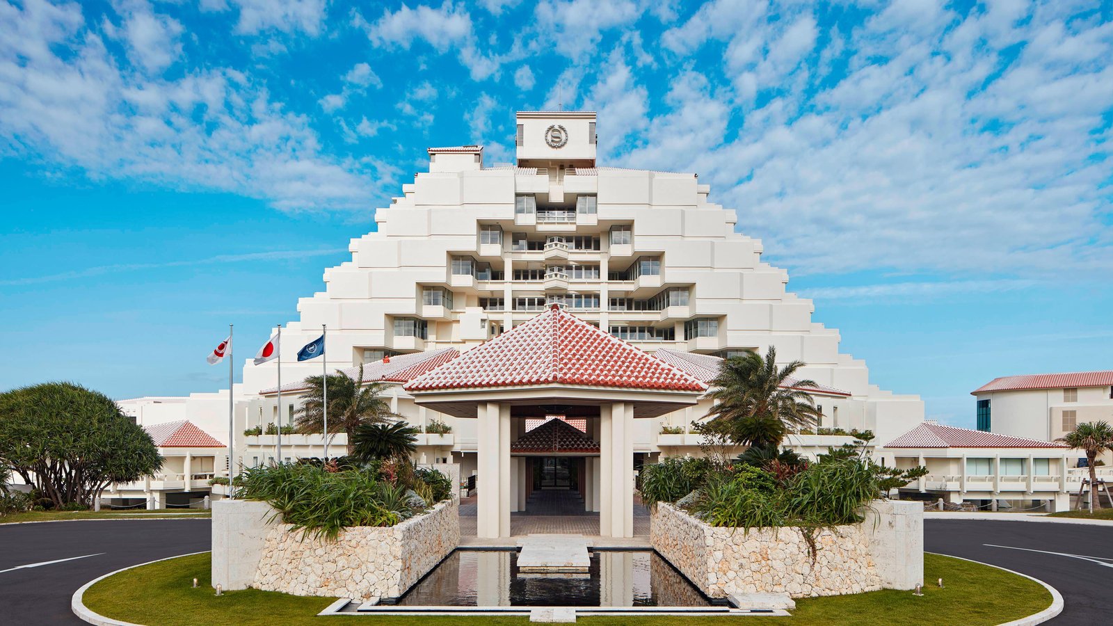 Sheraton Okinawa Sunmarina Resort