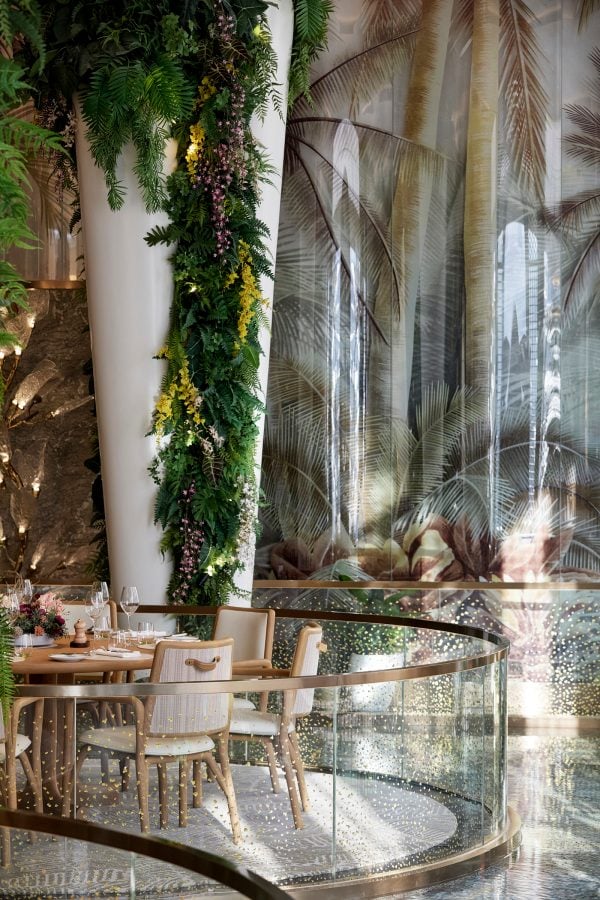 Capella at Galaxy Macau, botanica