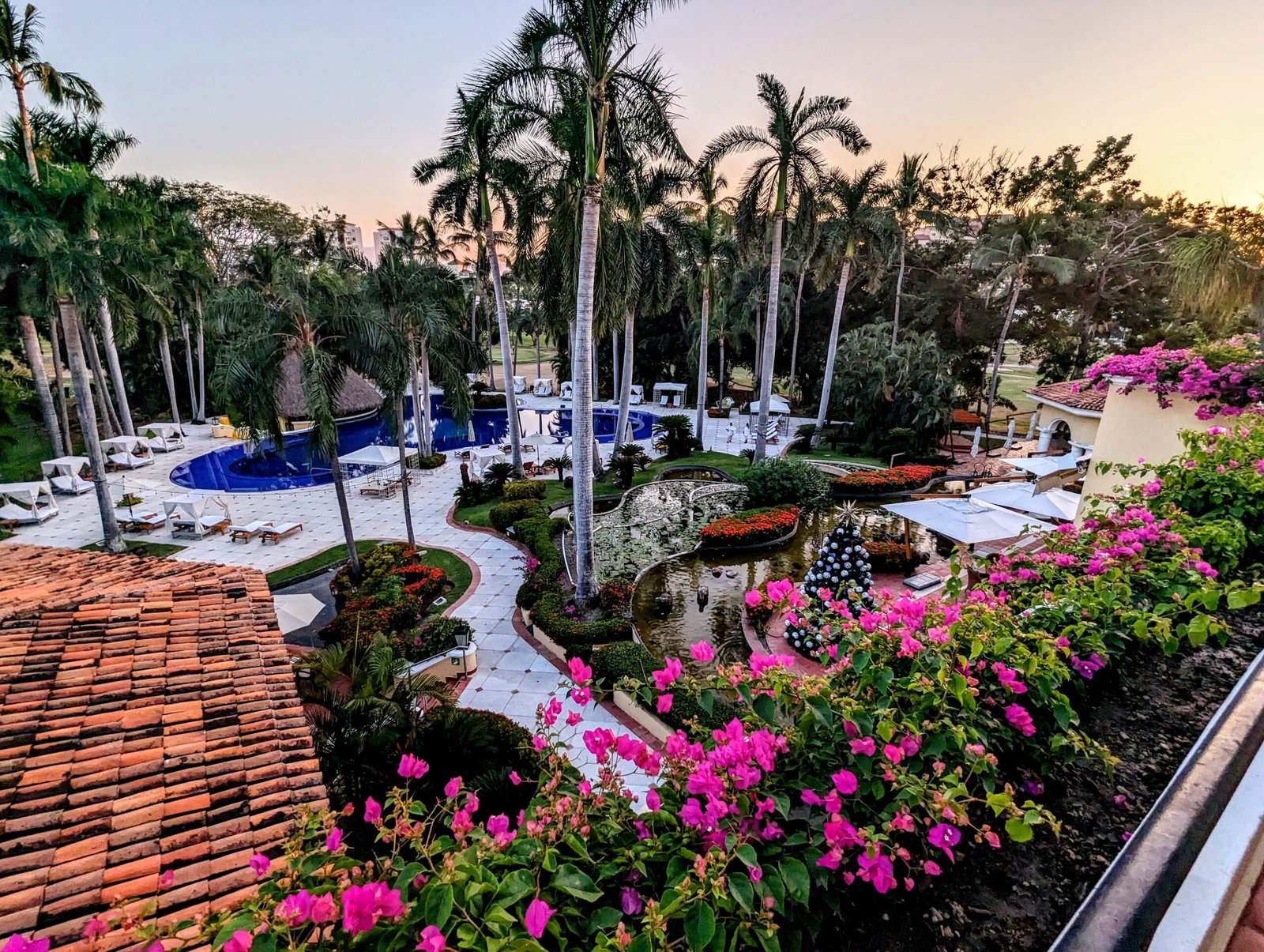 Casa Velas, vibe
