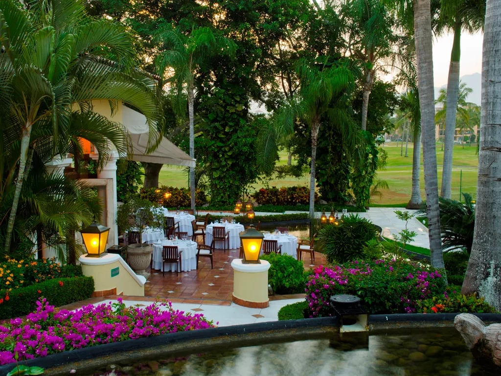 Casa Velas, eat & drink