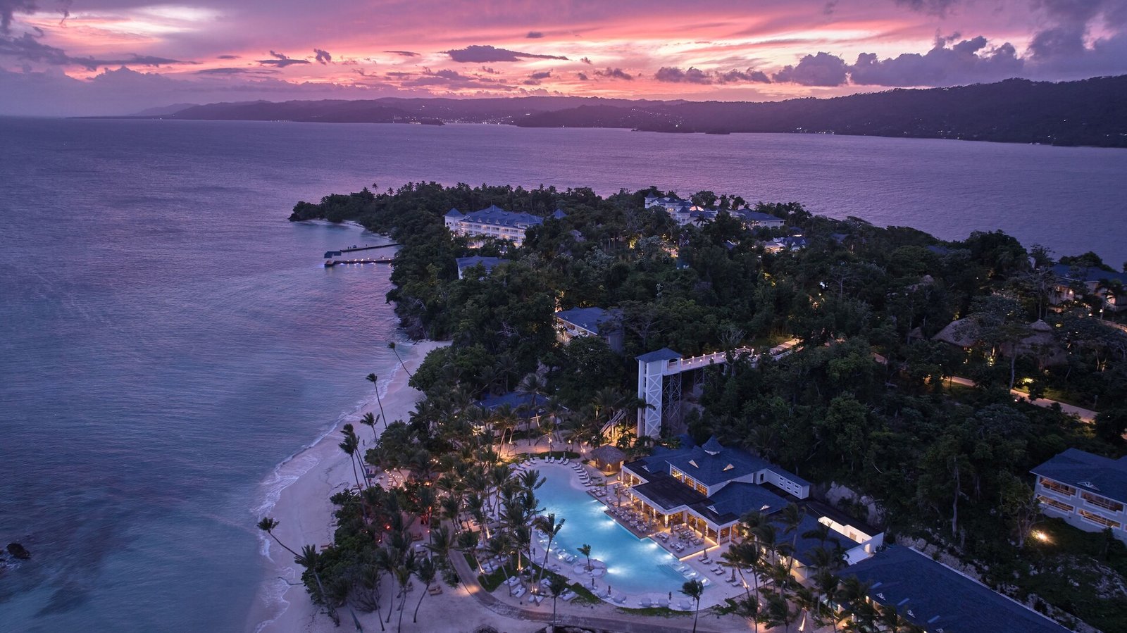 Cayo Levantado Resort, backstory