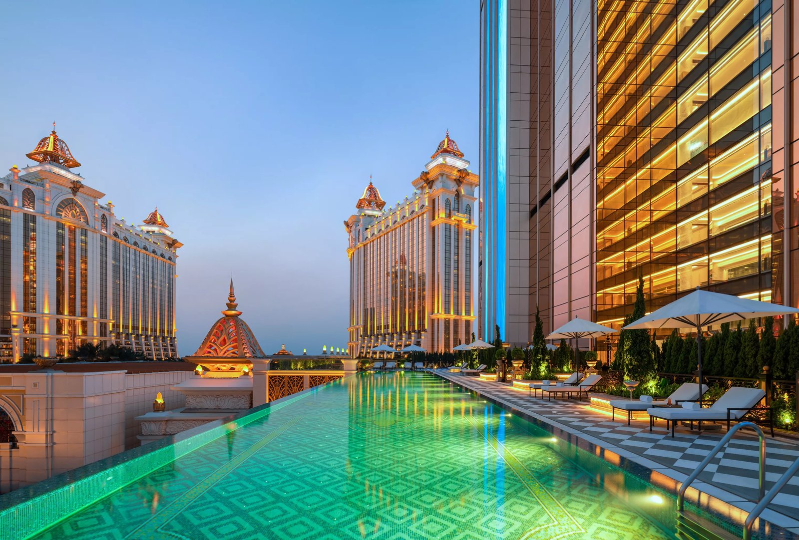 Raffles at Galaxy Macau, the pool
