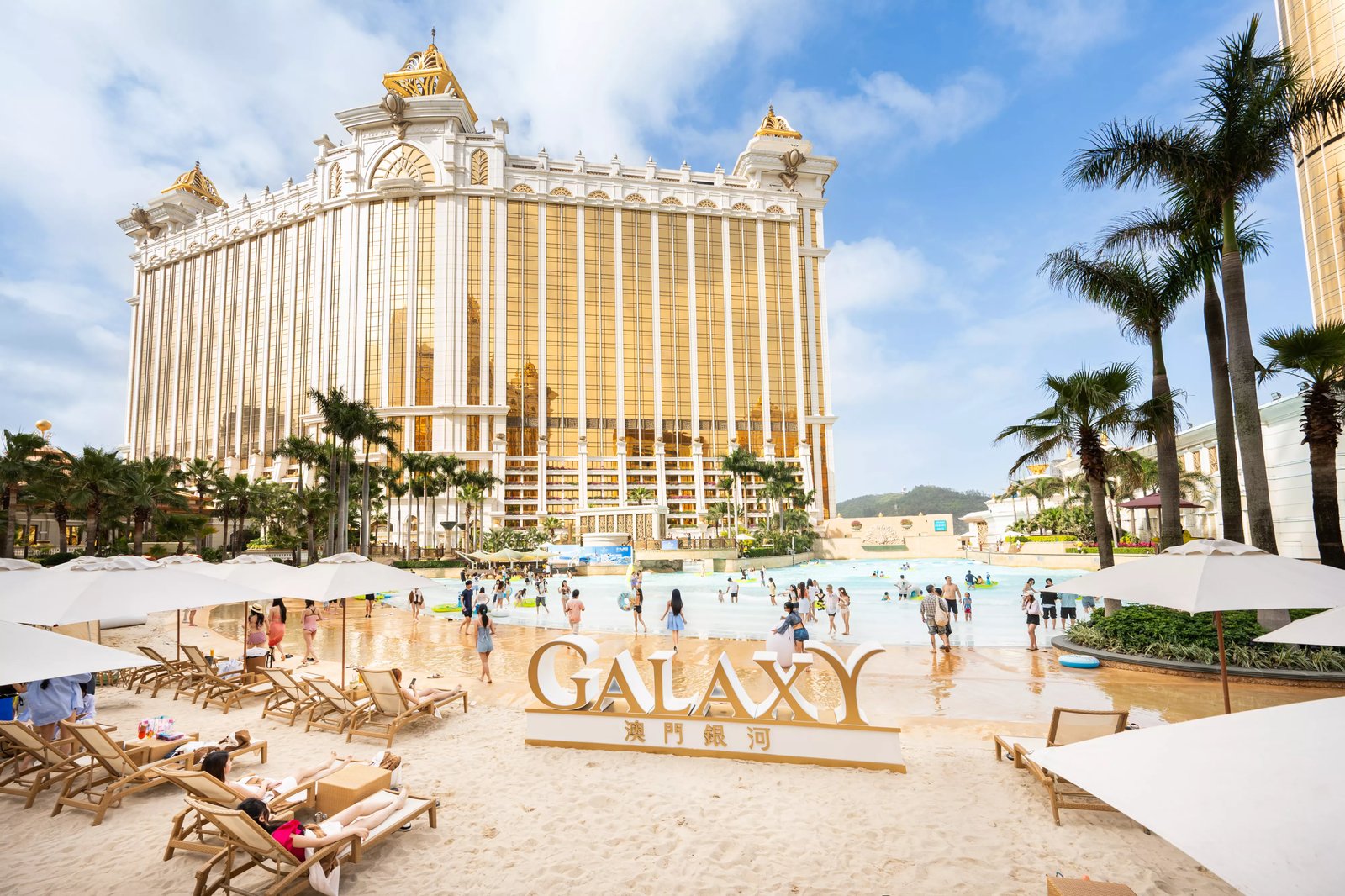 Raffles at Galaxy Macau, the pool