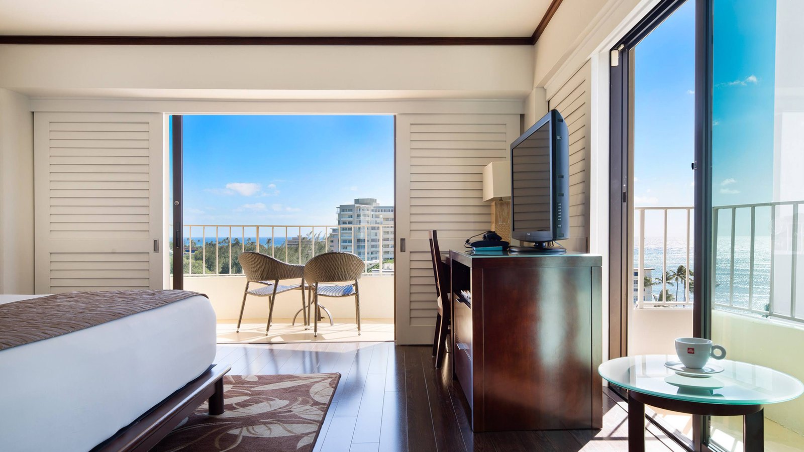 Lotus Honolulu at Diamond Head — rooms