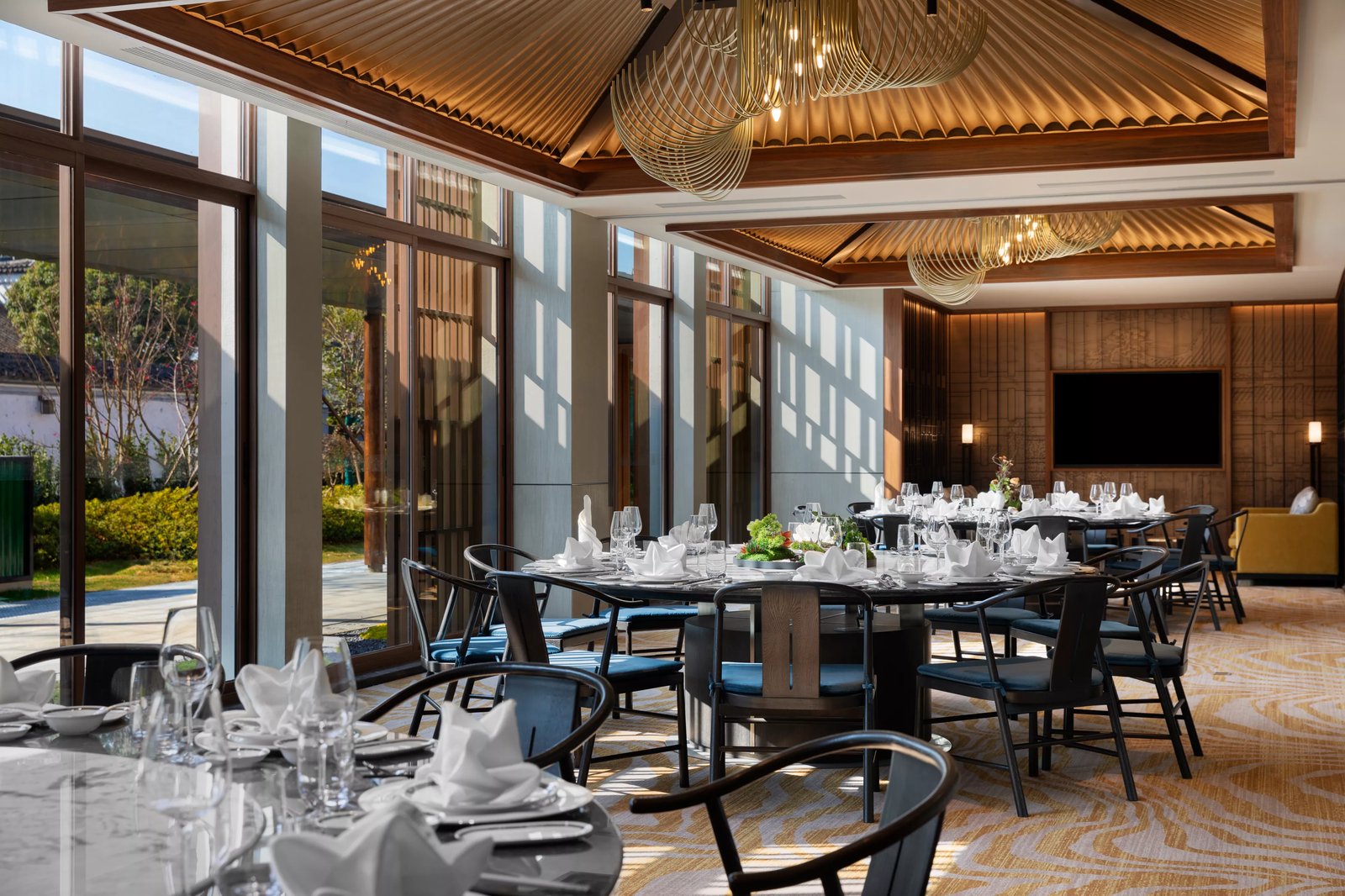Dangkou Ancient Town Hotel Wuxi - Mgallery Collection, at the table
