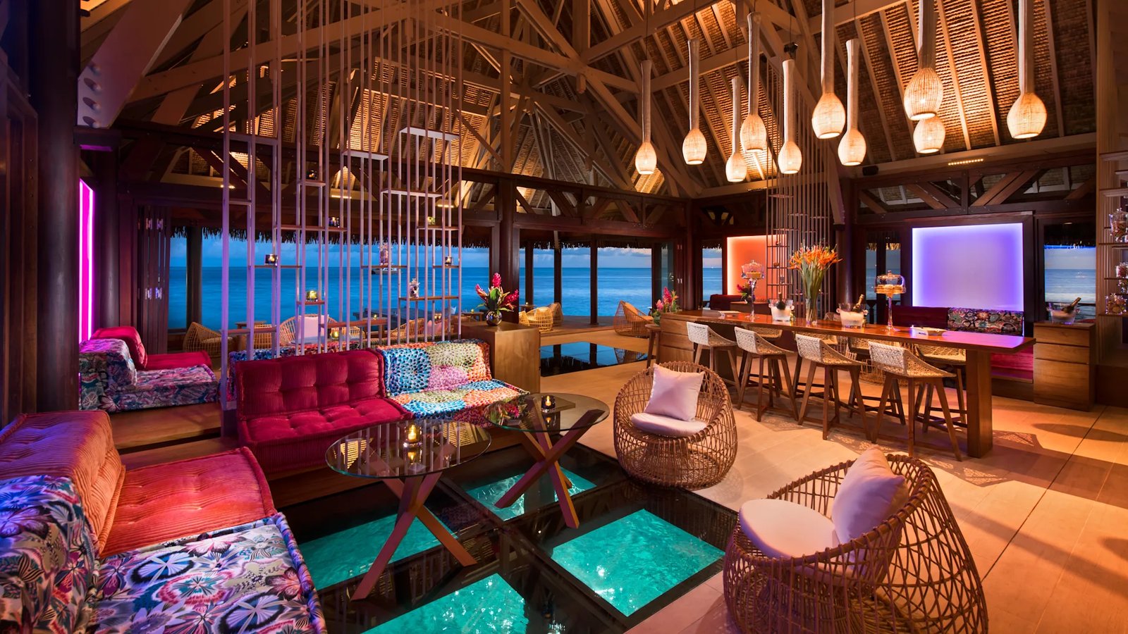 Conrad Bora Bora Nui, eat & drink