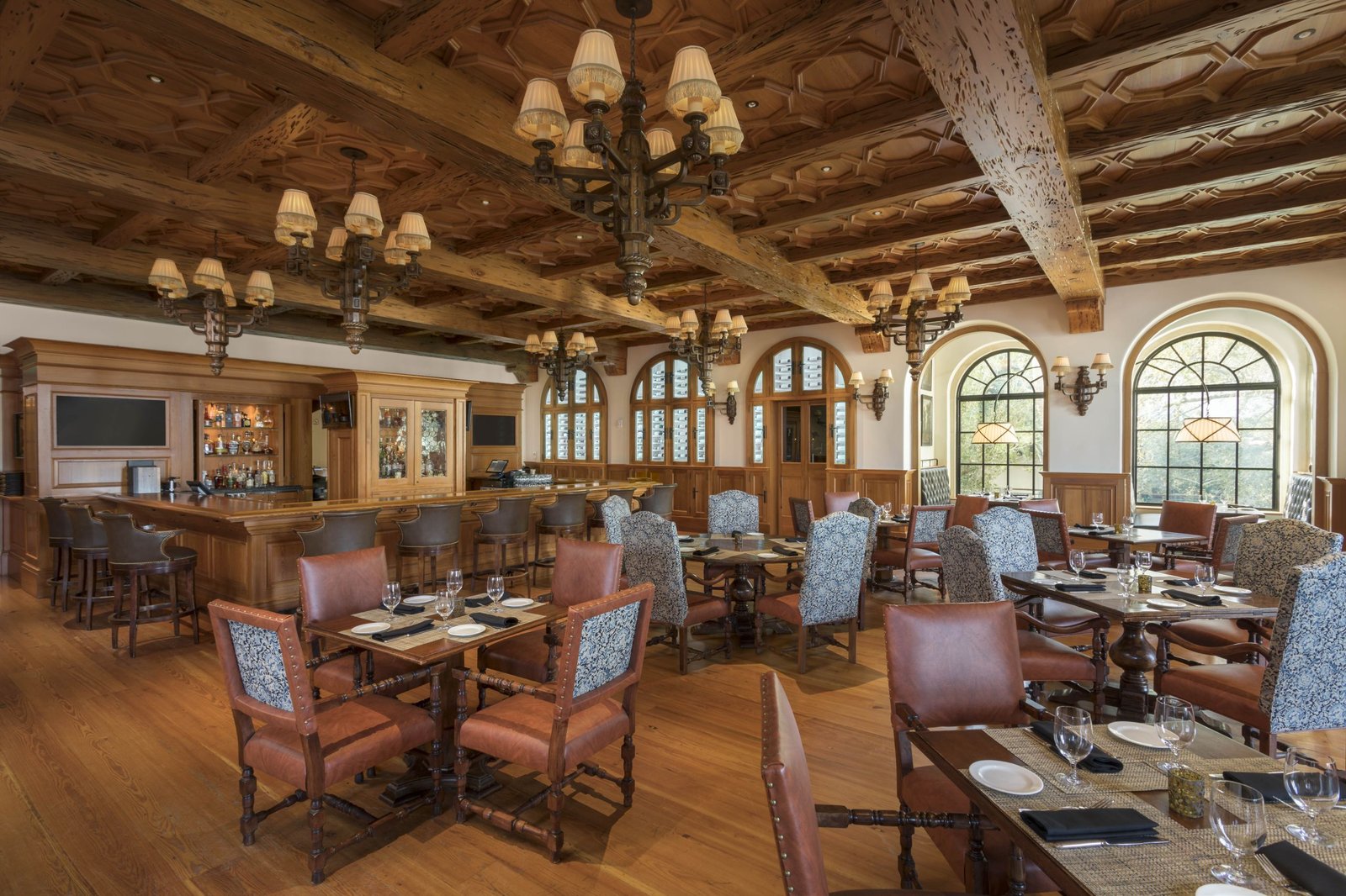 The Cloister at Sea Island, river bar & lounge