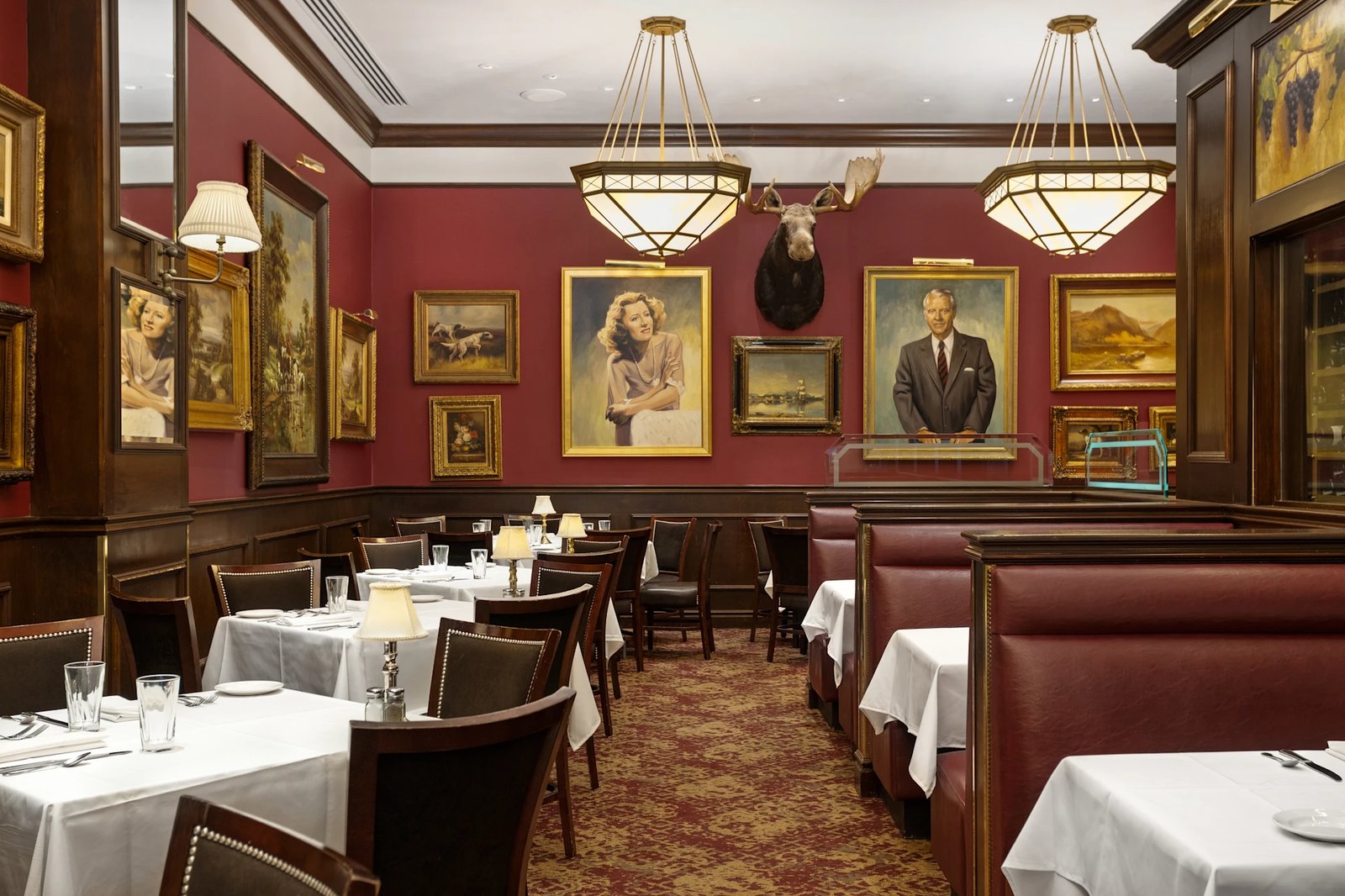 Conrad Indianapolis, the capital grille