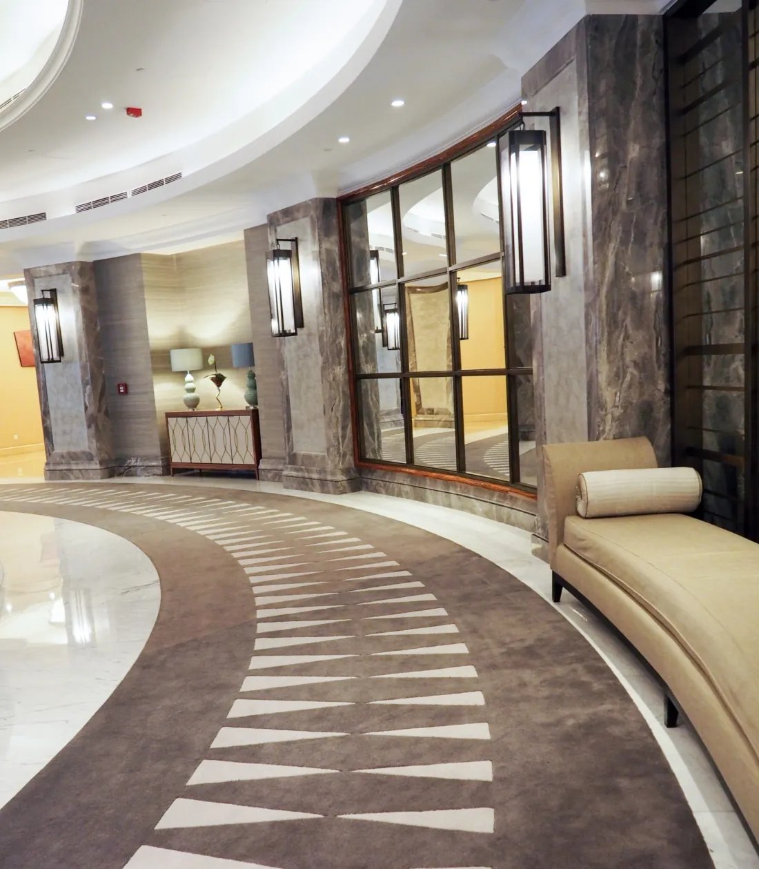 Conrad Istanbul Bosphorus, vibe
