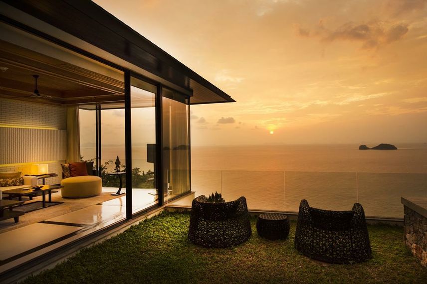 Conrad Koh Samui, vibe