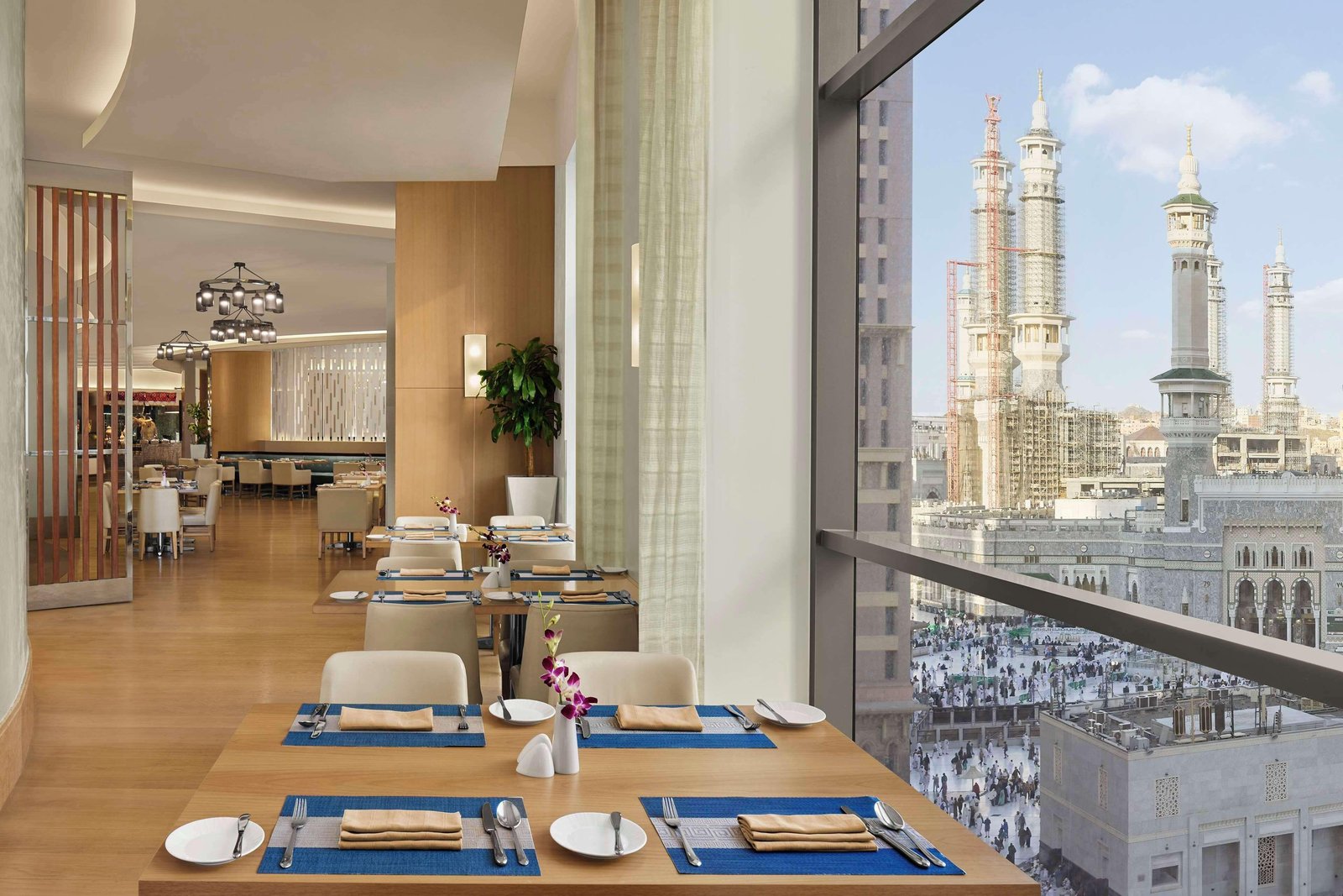 Conrad Jabal Omar Makkah, al mearaj