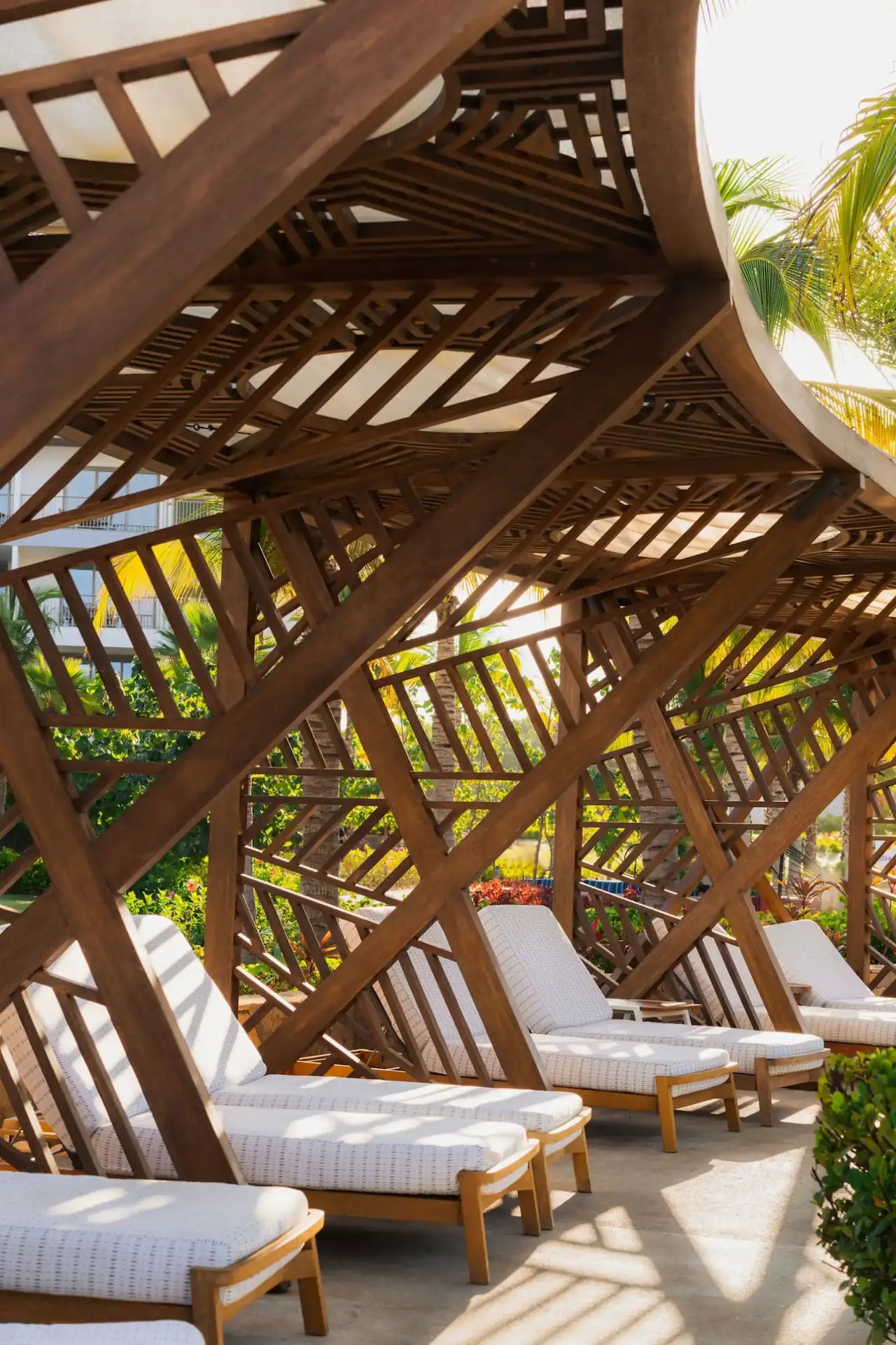 Conrad Punta de Mita, vibe