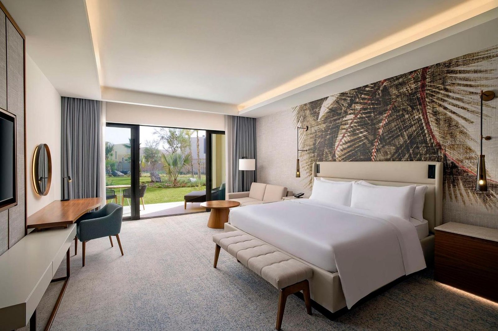 Conrad Rabat Arzana, rooms