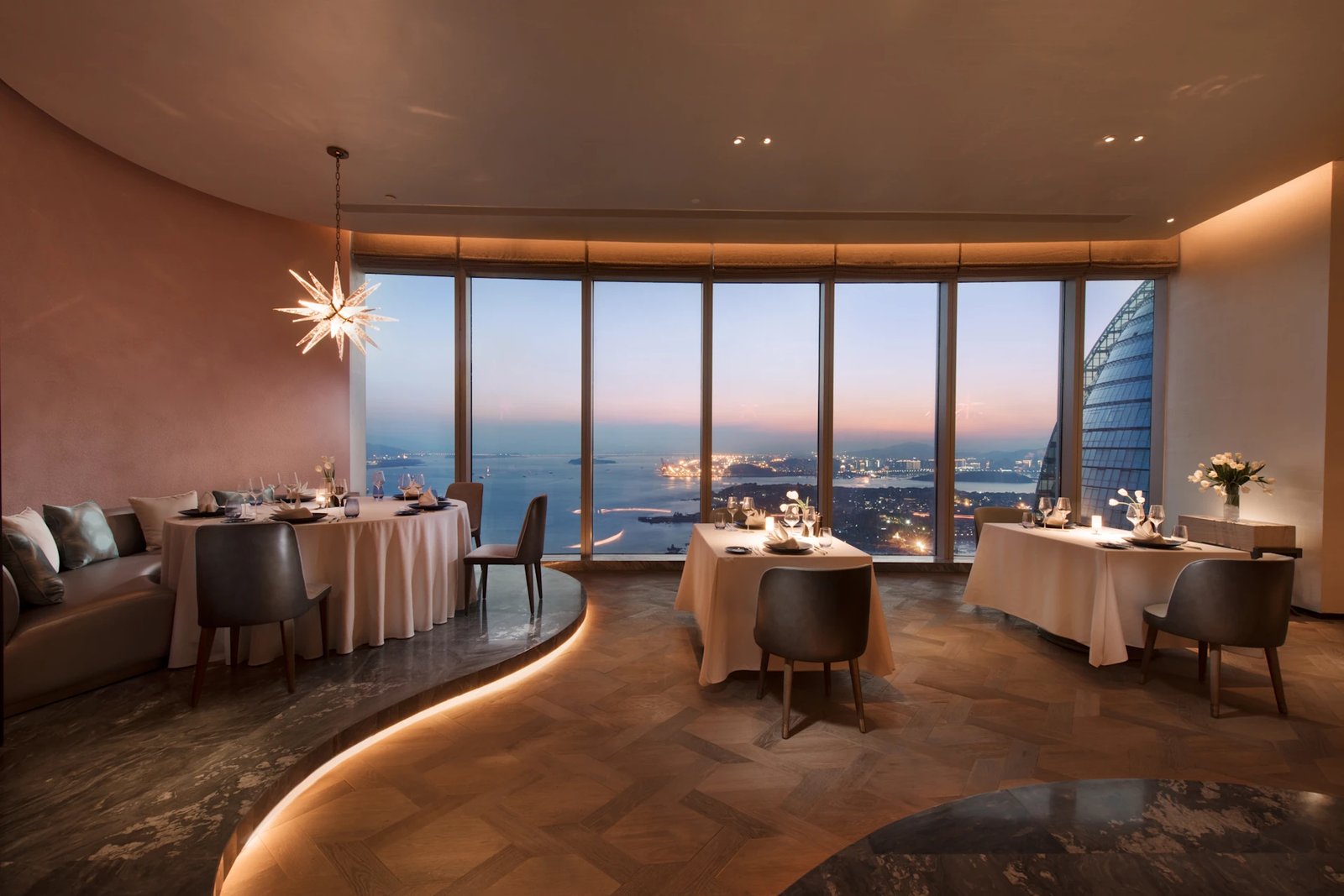 Conrad Xiamen, at the table