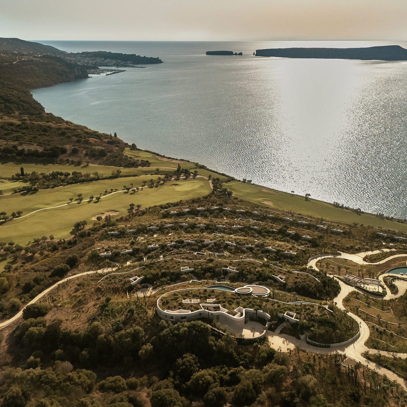 Navarino Bay, Costa Navarino, how it began