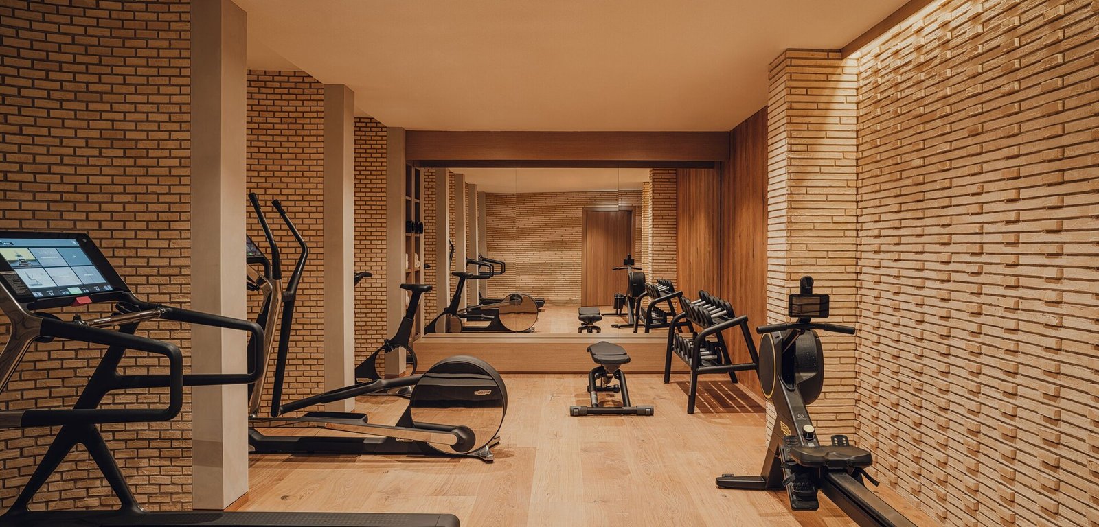 PURO Warszawa Stare Miasto, the gym