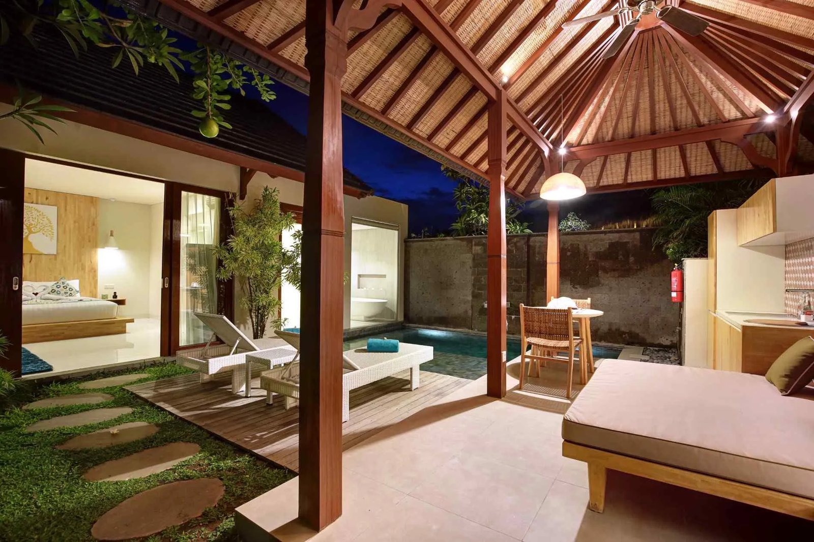 Theanna Villas and Spa