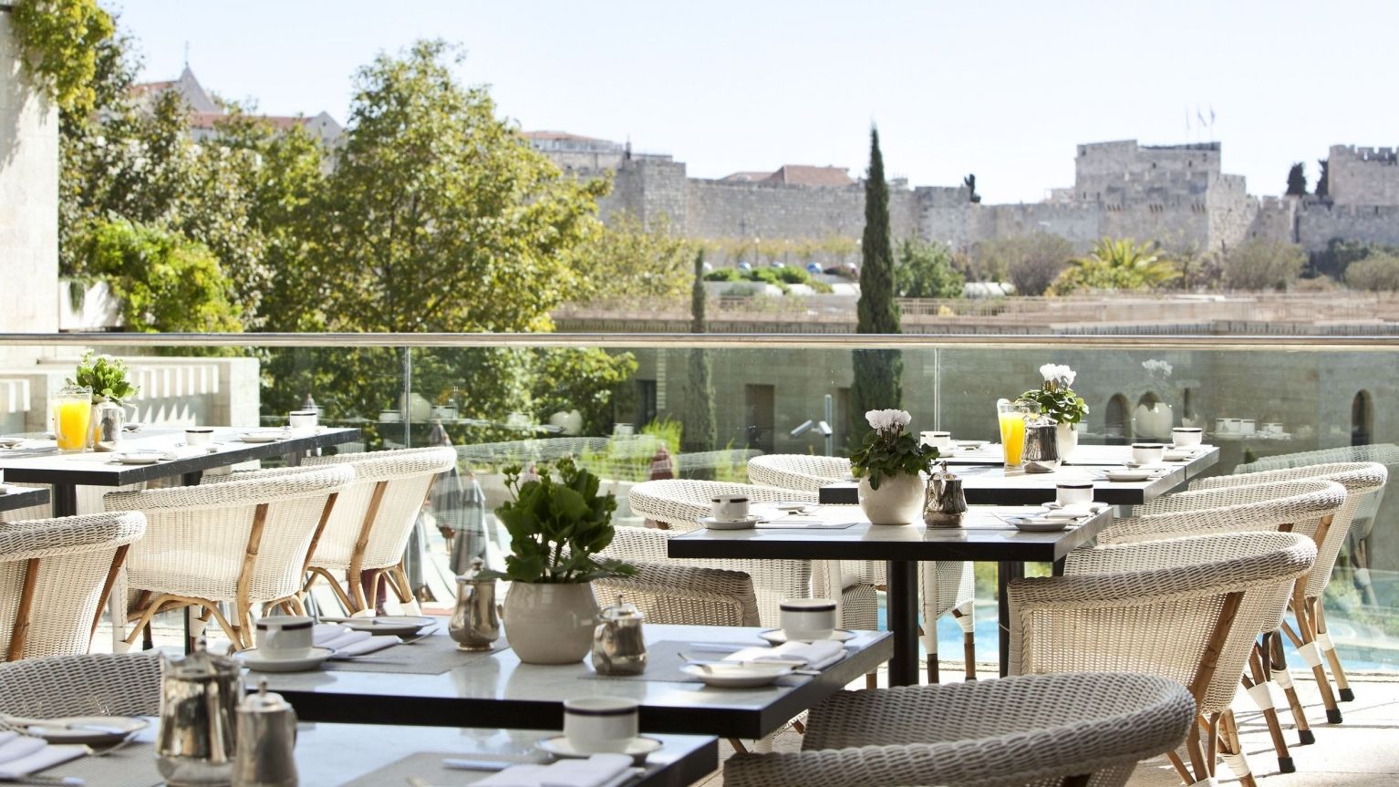 The David Citadel Hotel, eat & drink