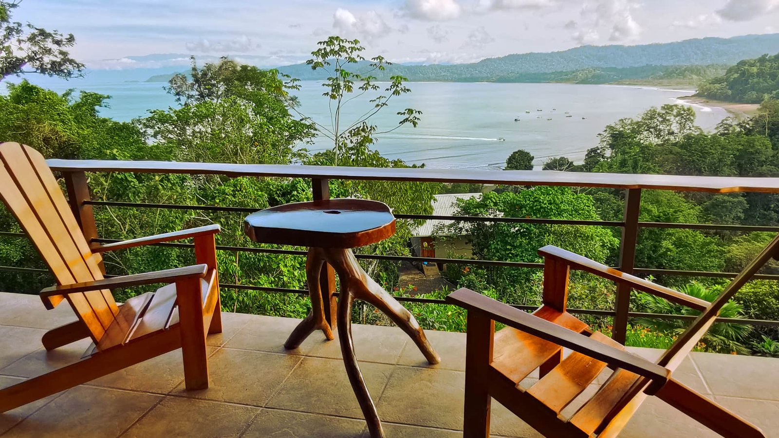 Drake Bay Getaway Hotel, vibe