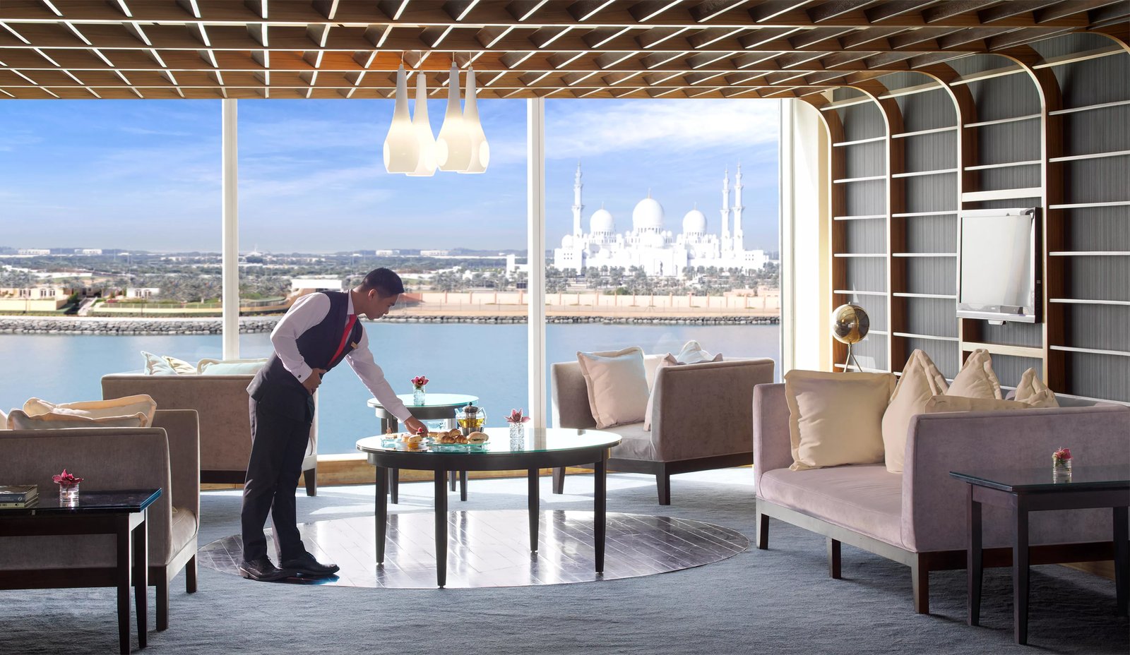 Fairmont Bab Al Bahr, Abu Dhabi, vibe
