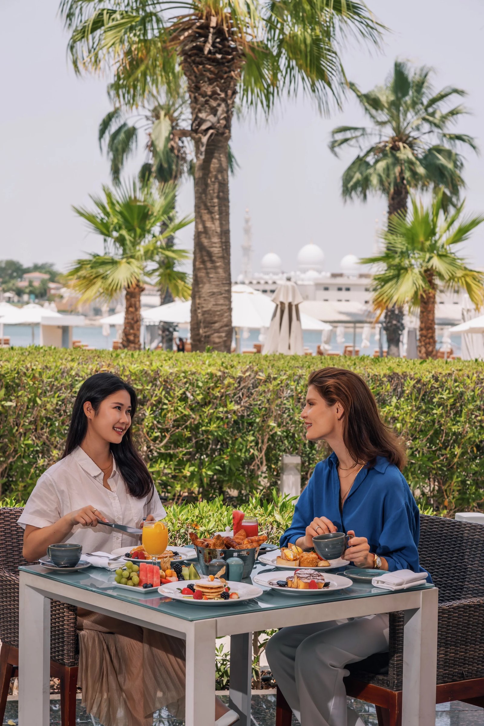 Fairmont Bab Al Bahr, Abu Dhabi, eat & drink