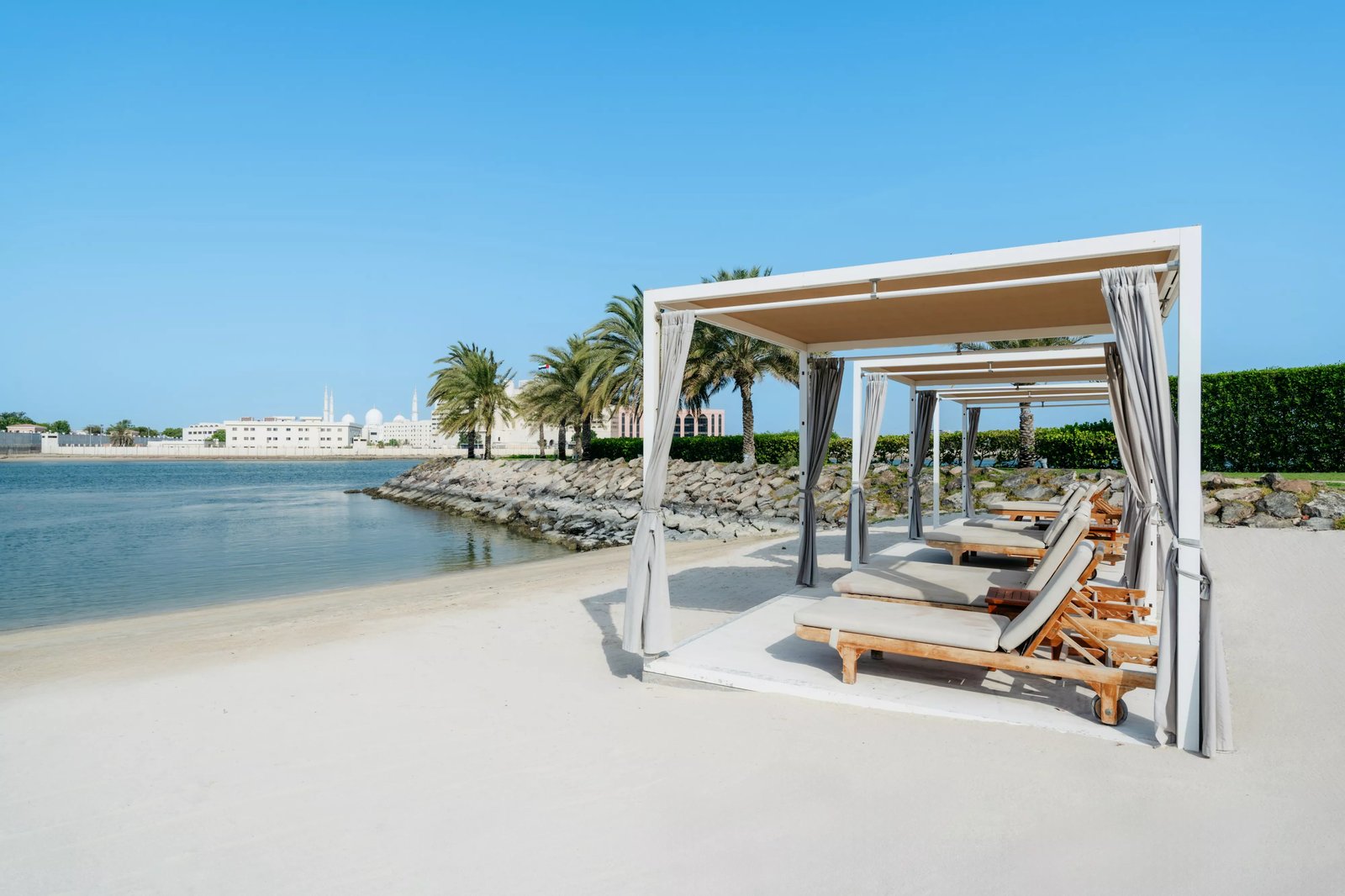 Fairmont Bab Al Bahr, Abu Dhabi, vibe