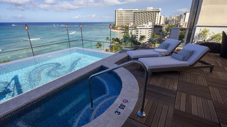ESPACIO The Jewel of Waikiki