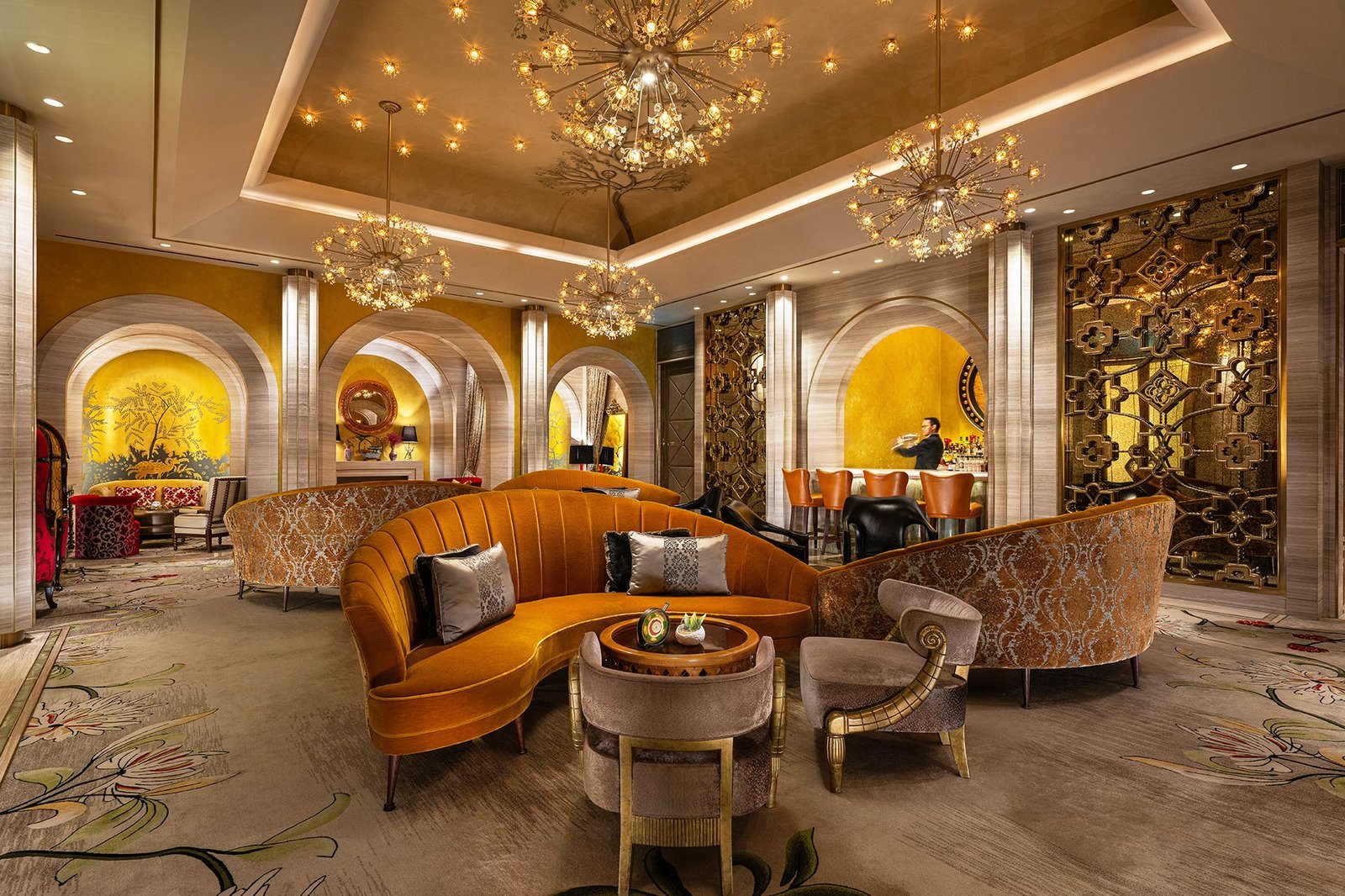 MGM Cotai, at the table