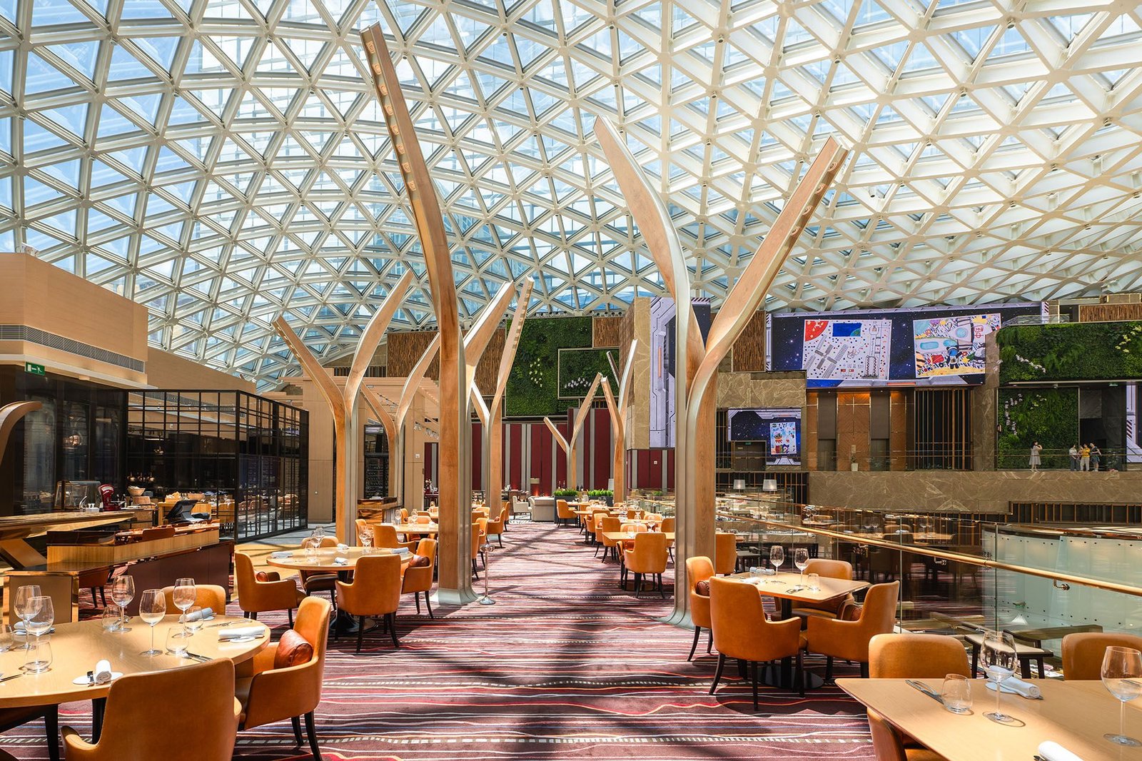MGM Cotai, at the table