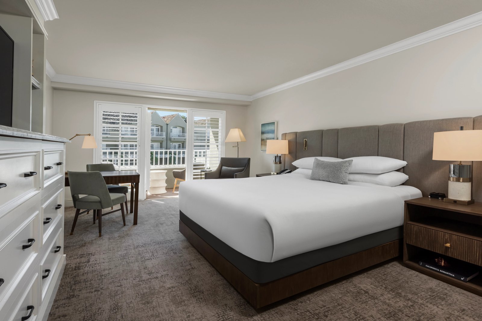 L'Auberge Del Mar — rooms