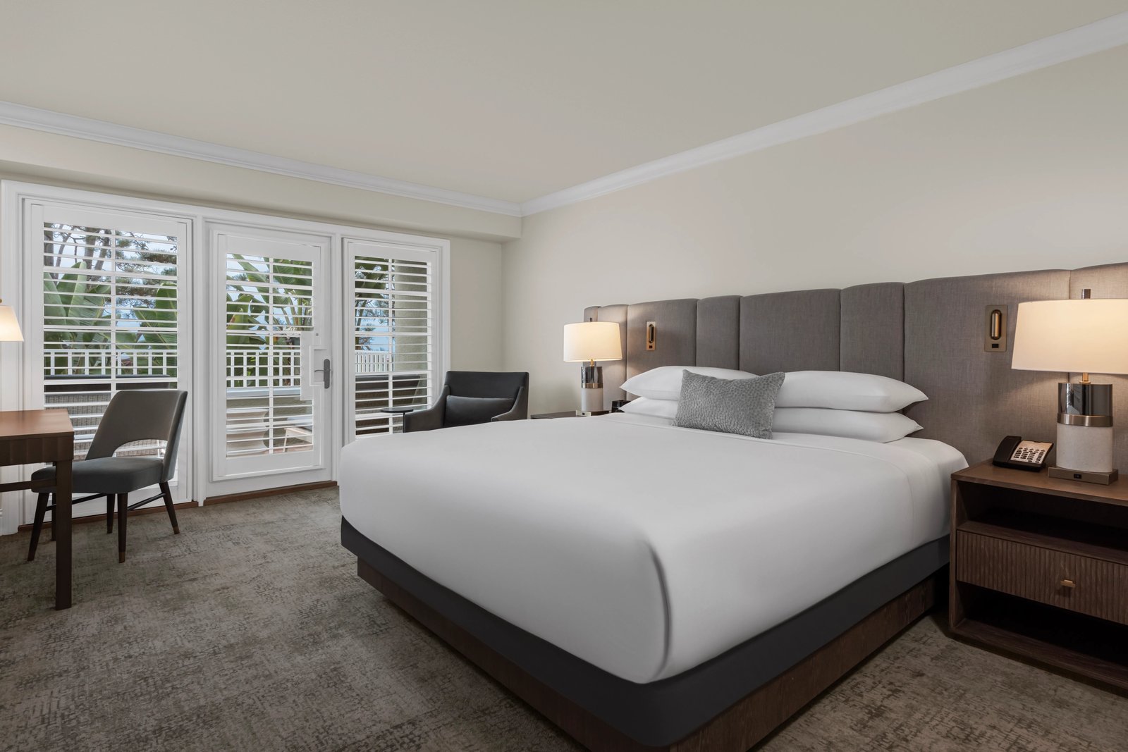 L'Auberge Del Mar — rooms