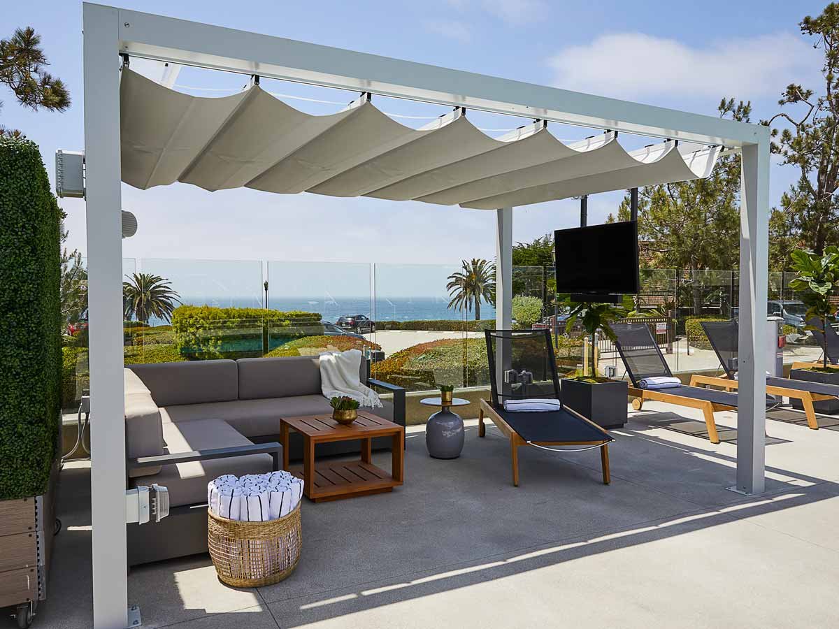 L'Auberge Del Mar — backstory