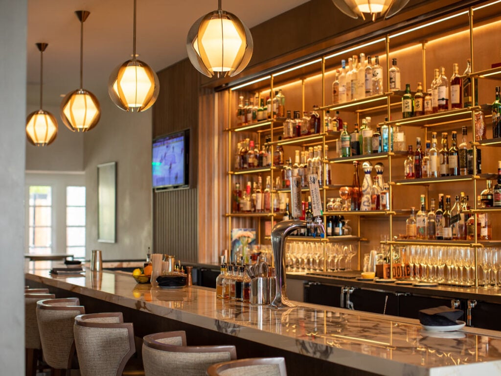 L'Auberge Del Mar — eat & drink
