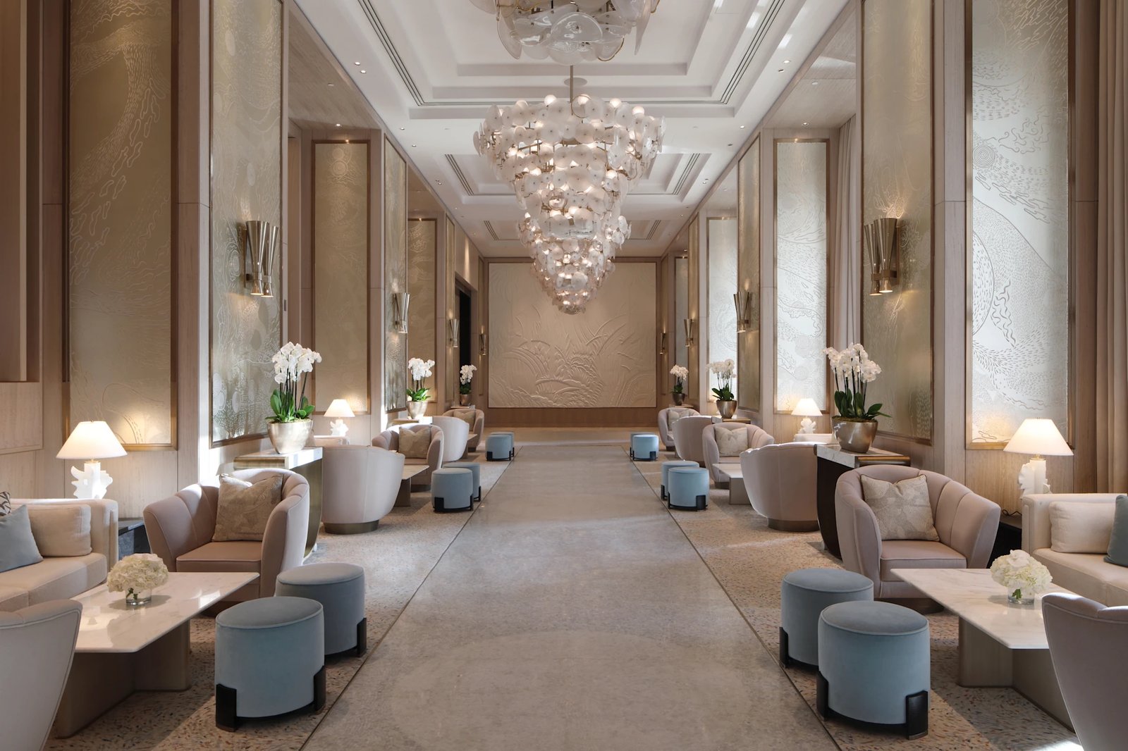Waldorf Astoria Doha West Bay, vibe