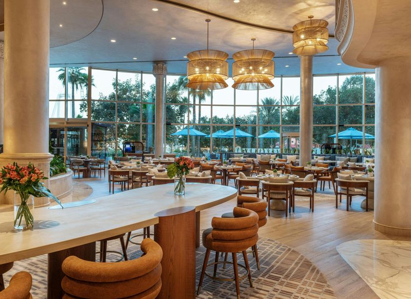 Sheraton Jumeirah Beach Resort, eat & drink
