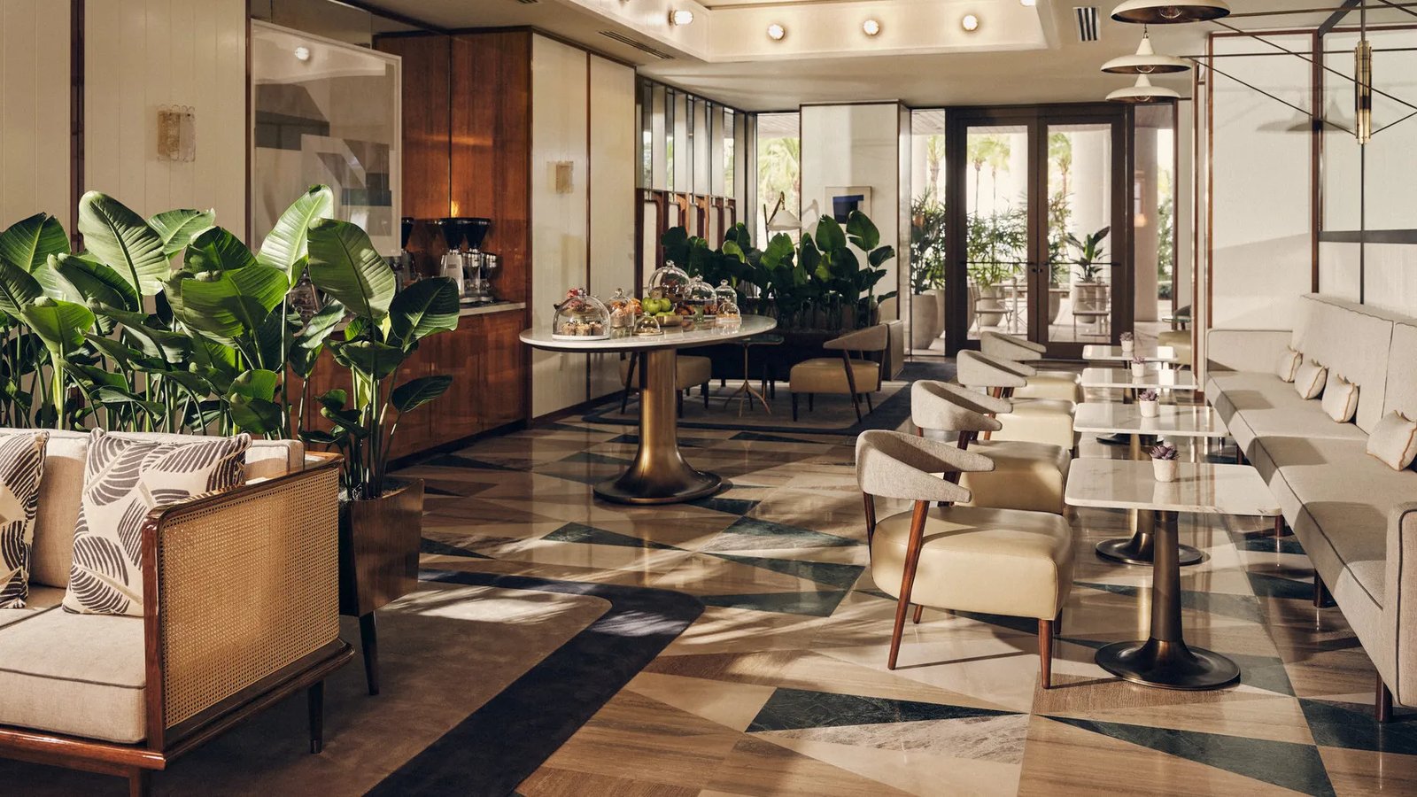 Four Seasons Hotel And Residences Fort Lauderdale, at the table