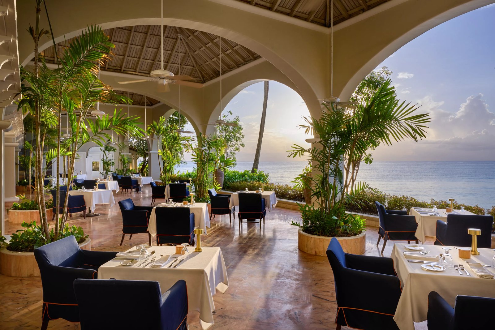 Fairmont Royal Pavilion, eat & drink