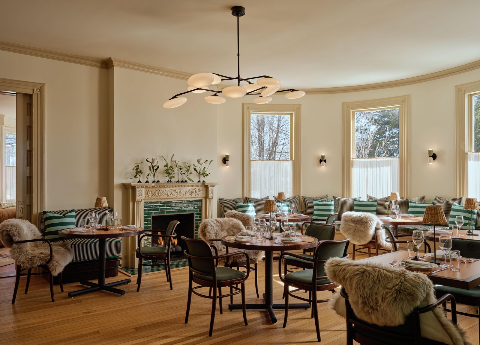 Belden House & Mews, the dining room