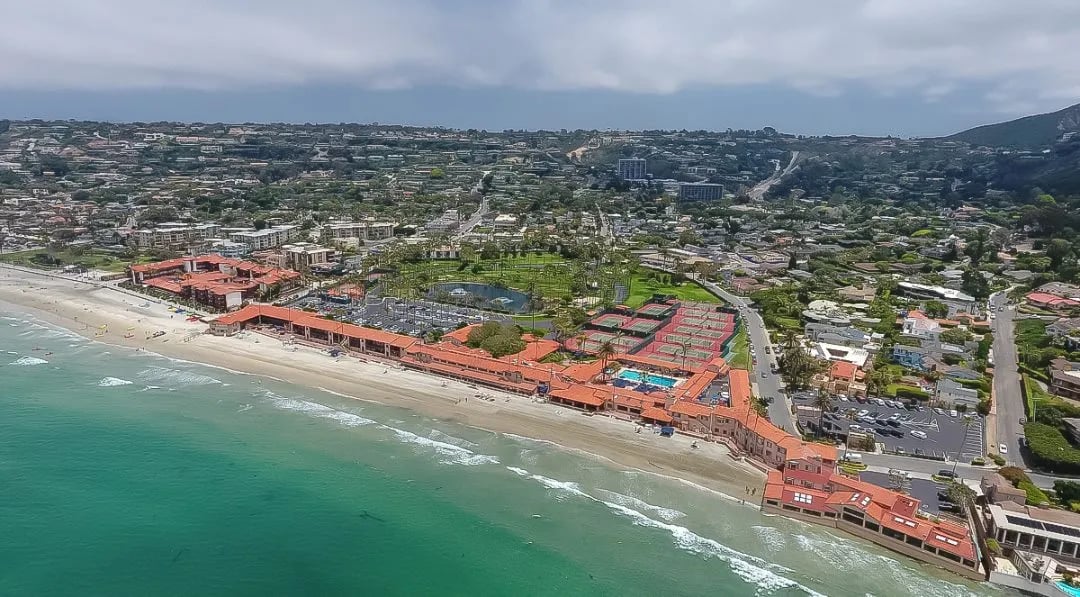 La Jolla Beach & Tennis Club — backstory