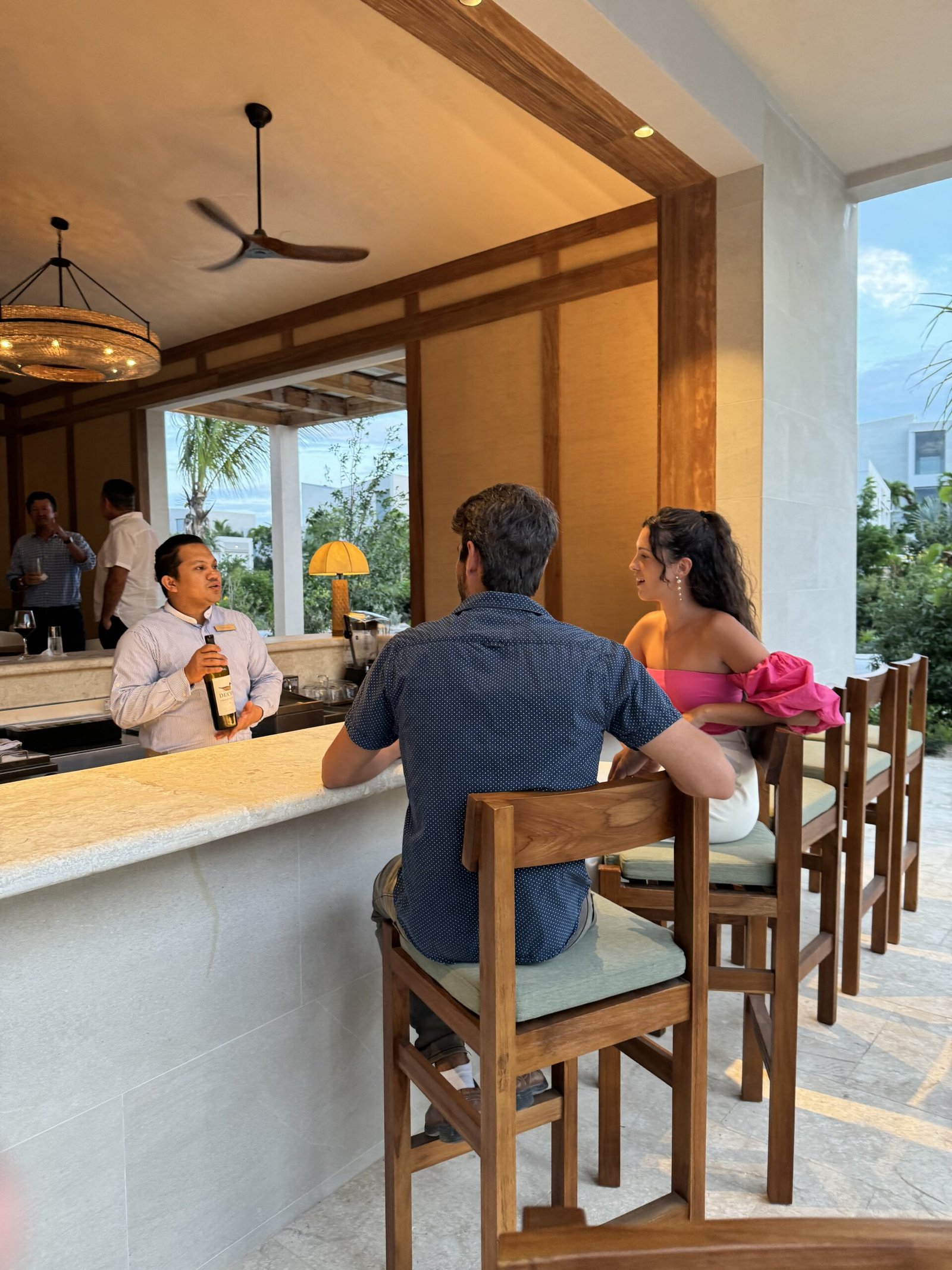 South Bank Resort, eat & drink