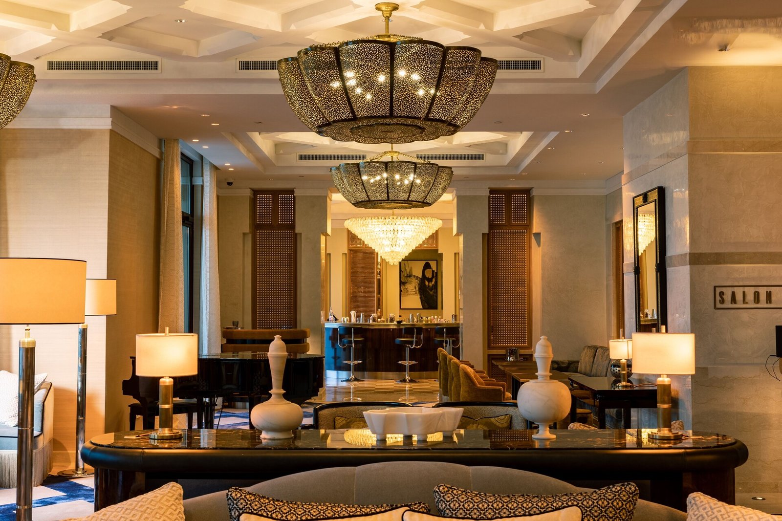 Four Seasons Hotel Tunis, eat & drink