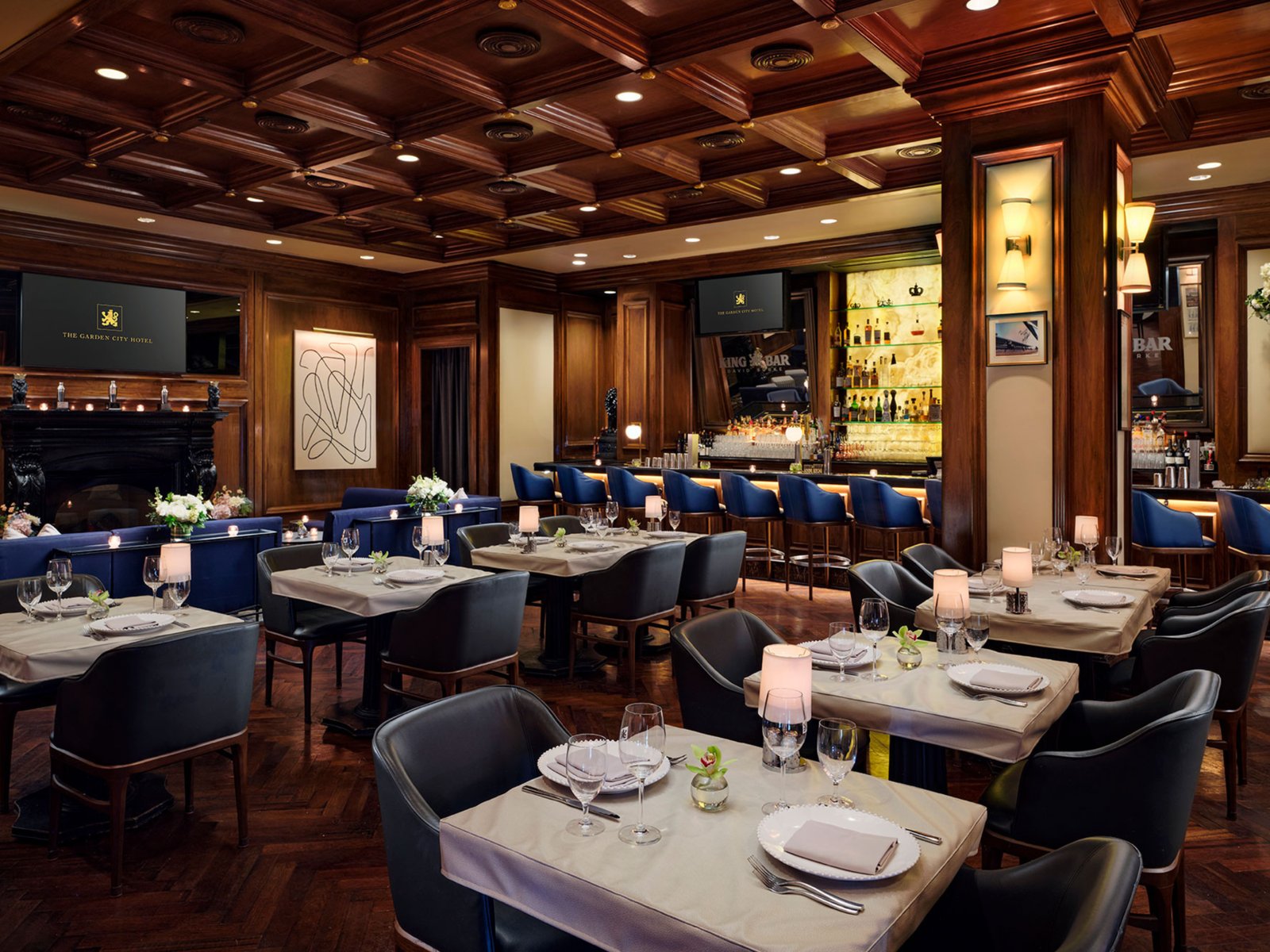 The Garden City Hotel, at the table