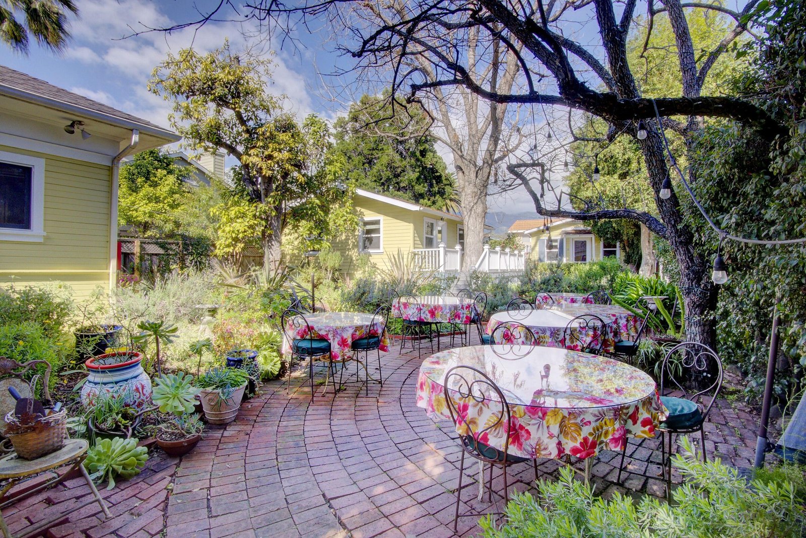 Secret Garden Inn — backstory