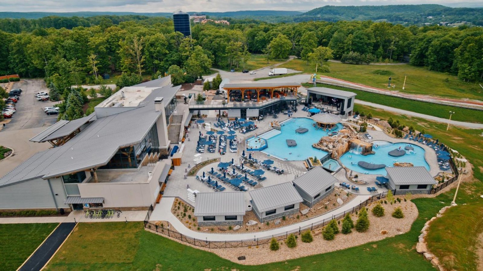 The Grand Lodge, the pool