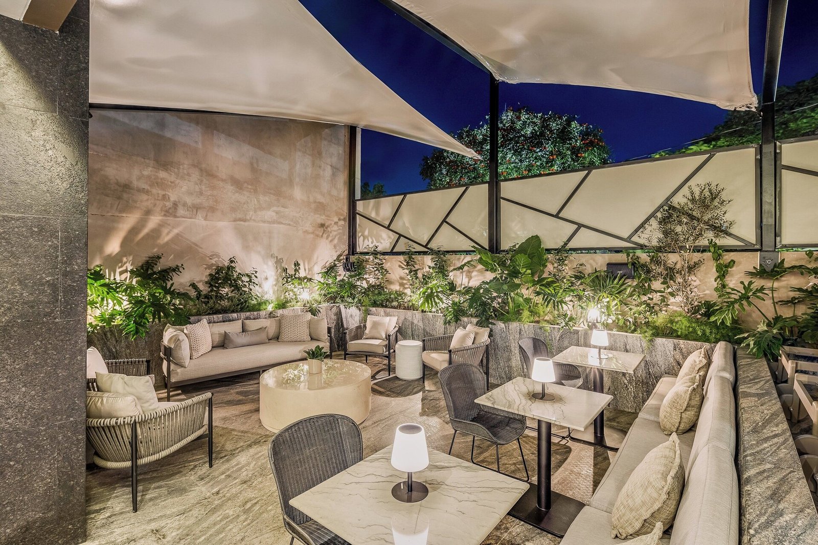 Grand Fiesta Americana Guadalajara Country Club, eat & drink